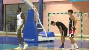 Issa Thiam seguirá haciendo magia en el Pabellón Doctor Juan Carlos Mateo como arquero de UDEA