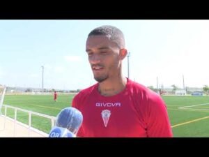 La llegada de Ania como entrenador al Algeciras C.F. revoluciona la plantilla y el cuerpo técnico