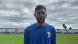 El algecirismo puede celebrar que Iván Turrillo continuará como capitán, al menos, un año más