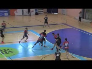 El portero José Ignacio Chicón formará parte un año más del Club Balonmano Ciudad de Algeciras